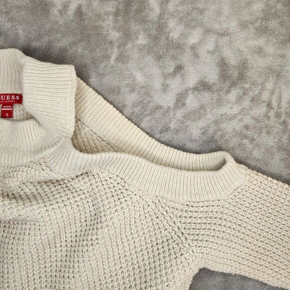 Guess Women's Ivory Cream Cold Shoulder Pullover Sweater Size Small Stylish - Picture 6 of 11